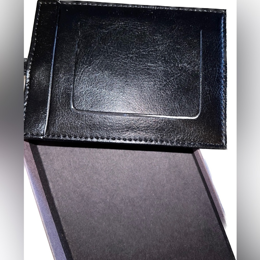 GREAT GIFT!  Luggage tag, leather, never used! - Picture 2 of 3